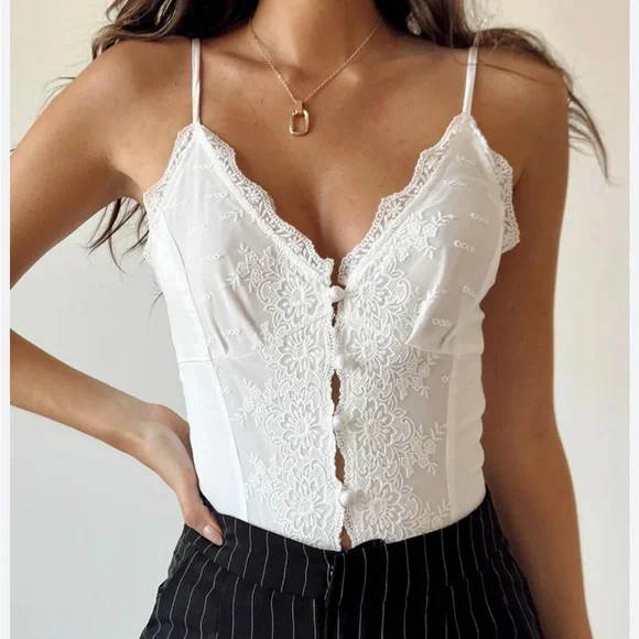 NWT Princess Polly Juliana Top White 2 - Picture 1 of 6